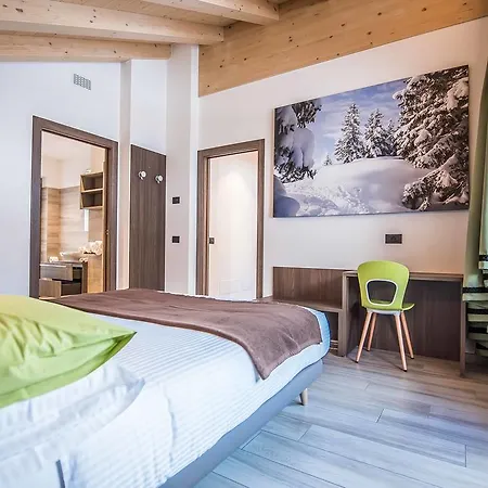 Semesterbostad Chalet 4 Stagioni *