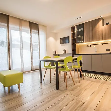 Chalet 4 Stagioni Semesterbostad