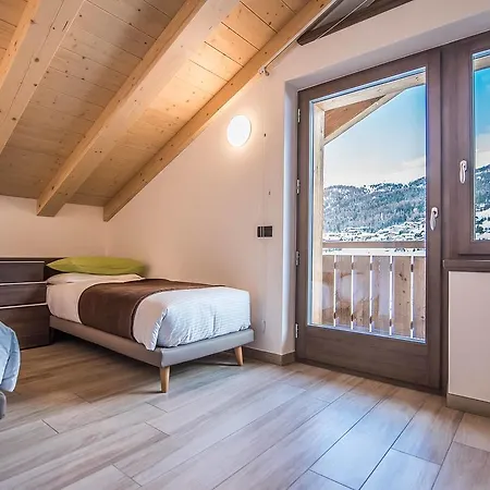 Semesterbostad Chalet 4 Stagioni Livigno